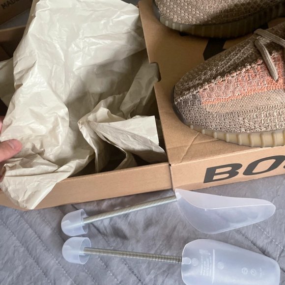 Yeezy Boost 350 V2“Eliada” main image 2